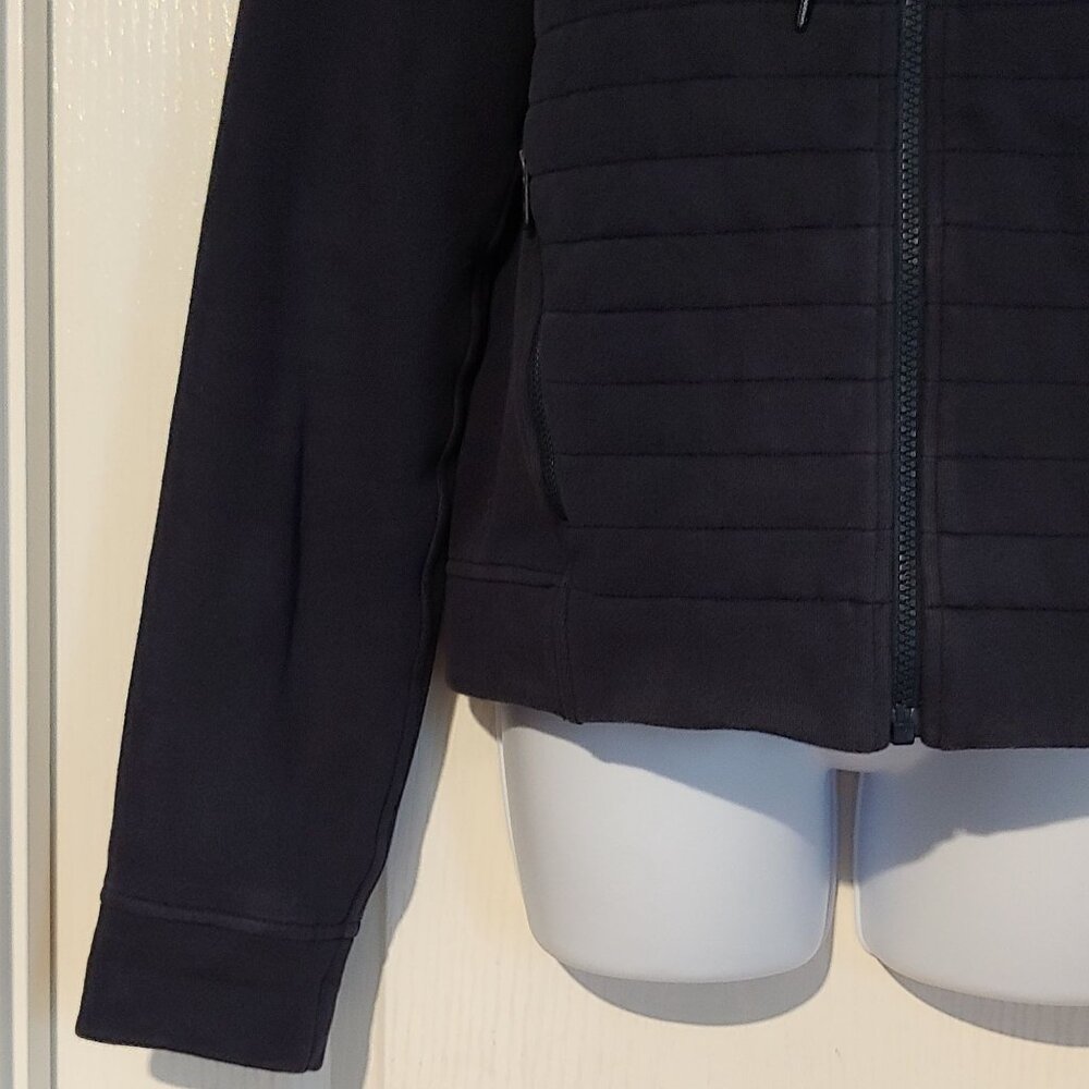 Lululemon Fleece Be True Hoodie jacket in the color Inkwell 9 Athleisure. - Picture 4 of 11